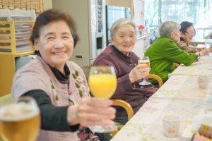 赤黒　忘年会　乾杯1