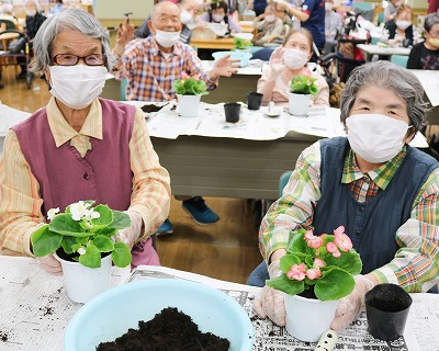 寄せ植え赤とんぼ